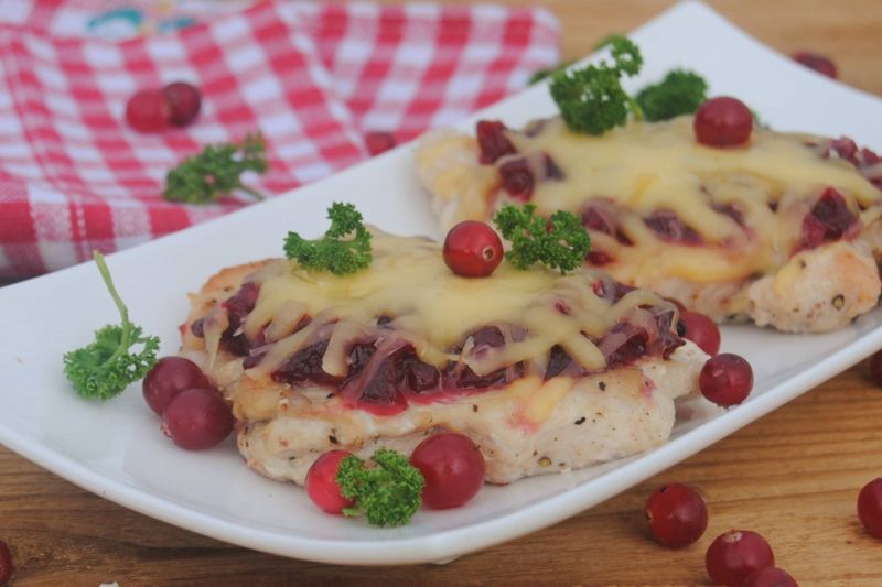 Filet z sosem ze świeżej żurawiny Filet z sosem ze świeżej żurawiny