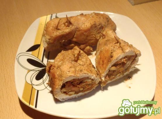 Filet z suszonymi pomidorami i orzechami