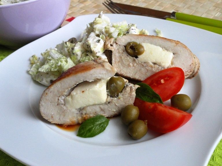 Filety z fetą i oliwkami Filety z fetą i oliwkami