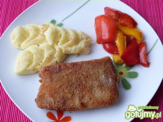 Filety z karpia w panierce z bułki  Filety z karpia w panierce z bułki