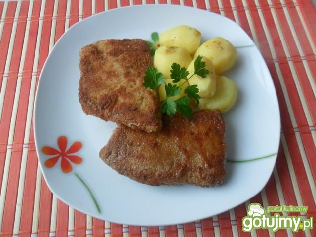 Filety z karpia w panierce z orzechami