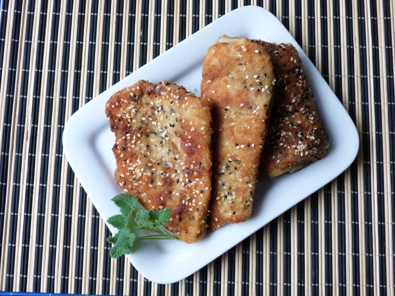 Filety z karpia w panierce z sezamem Filety z karpia w panierce z sezamem