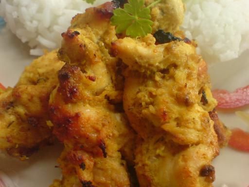 Filety z kurczaka w jogurcie z curry. Filety z kurczaka w jogurcie z curry.