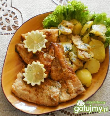 Filety z pstrąga zapiekane z jabłkowymi 