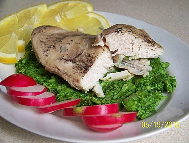 FIT kurczak w musie brokułowo- migdałowym