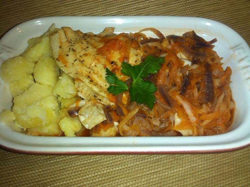 Flądra ala po grecku na parze 