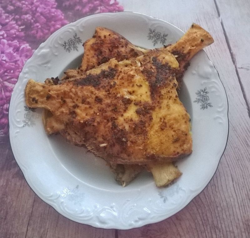Flądra smażona w przyprawach