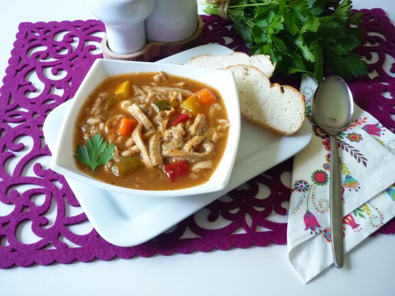 Flaki wołowe z warzywami