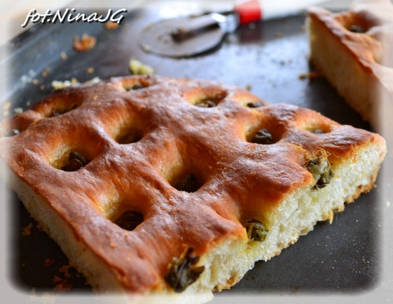 Focaccia kaparowa Focaccia kaparowa