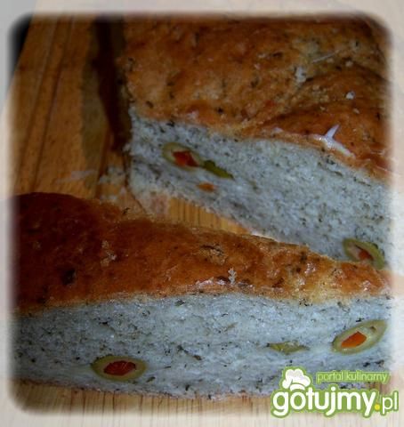 Focaccia z oliwkami. Focaccia z oliwkami.