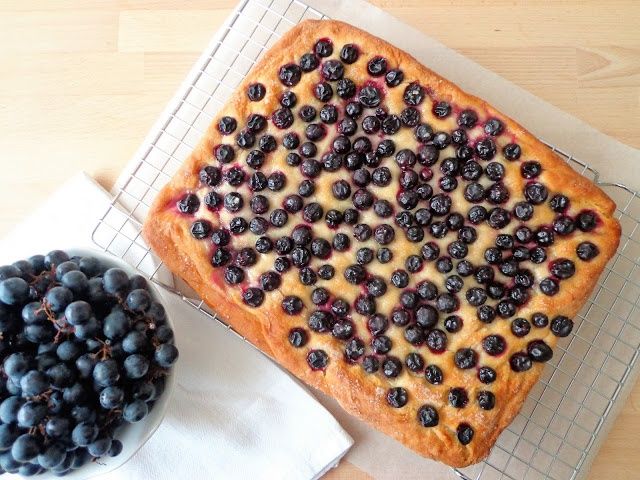 Focaccia z winogronami - przysmak Toskanii 