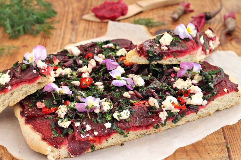 Focaccia z botwinką Focaccia z botwinką