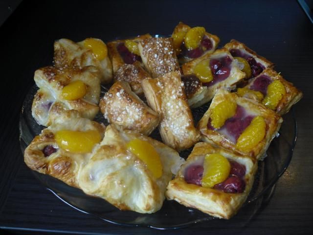 Francuskie ciasteczka z owocami.