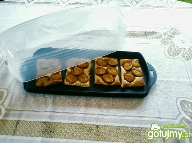 Francuskie ciasteczka ze śliwkami