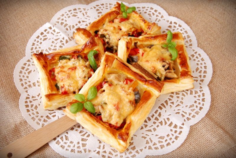 Francuskie pizzerinki warzywno- rybne  Francuskie pizzerinki warzywno- rybne