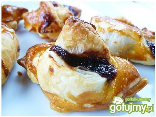  Francuskie rożki czekoladowo - śliwkowe