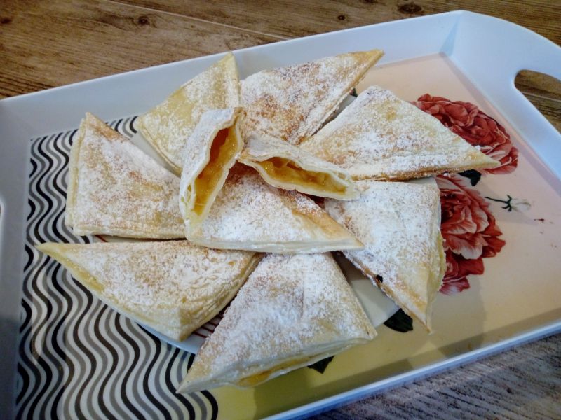 Francuskie rożki z jabłkiem z tostera