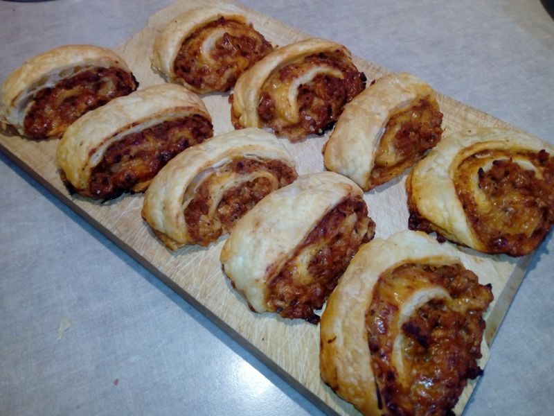 Francuskie ślimaczki z mięsem mielonym