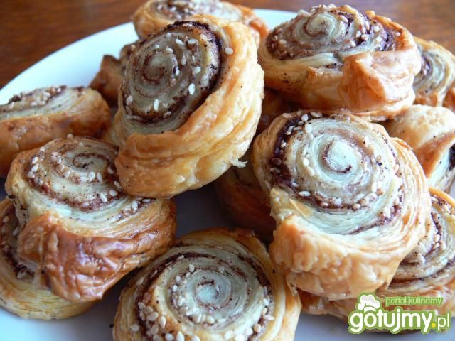 Francuskie ślimaczki z sezamem Francuskie ślimaczki z sezamem