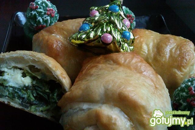 Francuskie zawijaski ze szpinakiem