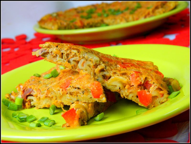 Frittata makaronowa z nutką curry Frittata makaronowa z nutką curry