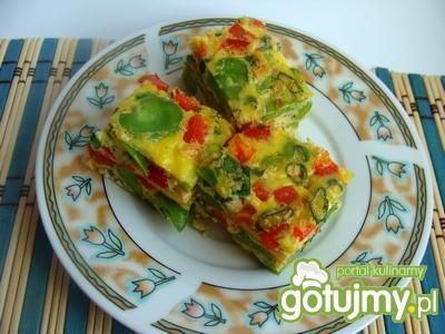 Frittata z bobem i papryką Frittata z bobem i papryką