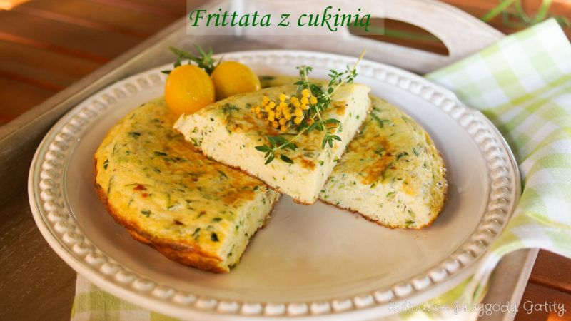 Frittata z cukinią i tymiankiem  Frittata z cukinią i tymiankiem