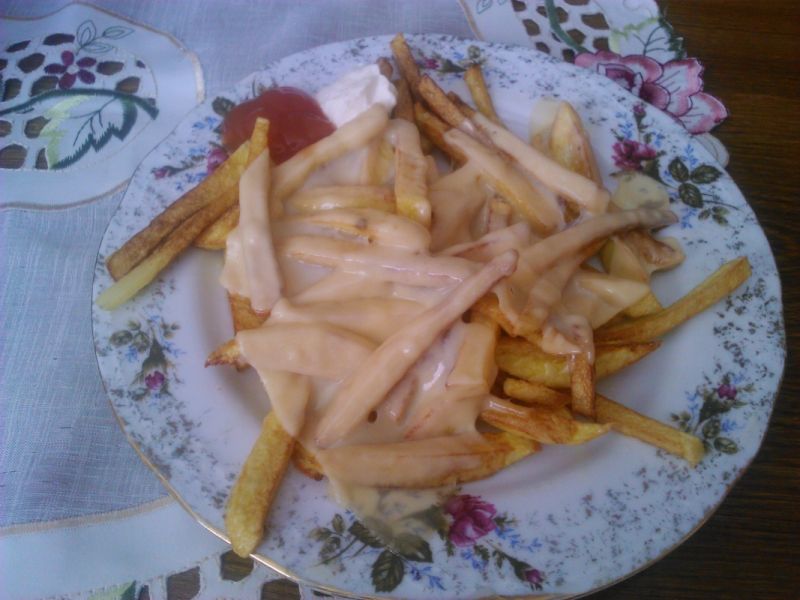 Frytki pod pierzynką