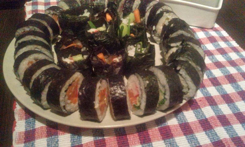 Futomaki z bazylią i bananem Futomaki z bazylią i bananem