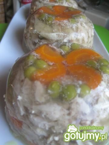 Galantyna drobiowa z groszkiem 