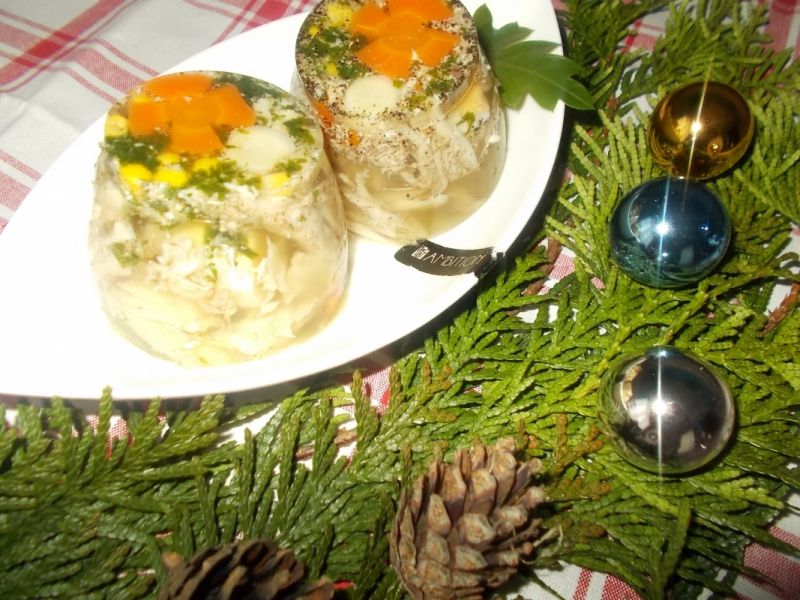 Galaretka drobiowo-wieprzowa Galaretka drobiowo-wieprzowa