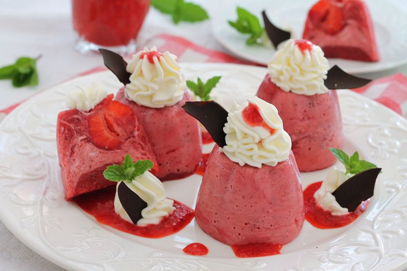 Galaretka jogurtowo truskawkowa Galaretka jogurtowo truskawkowa