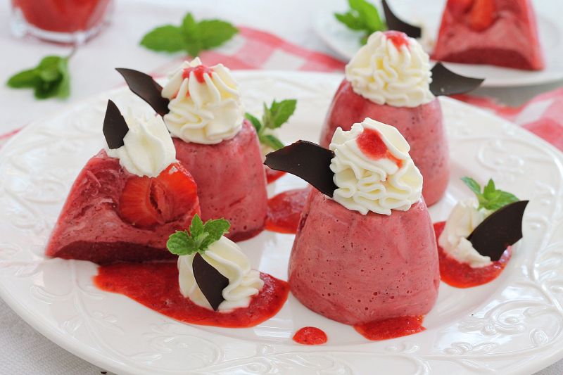 Galaretka jogurtowo truskawkowa Galaretka jogurtowo truskawkowa