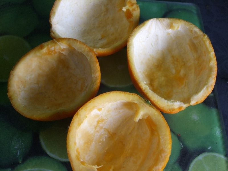 Galaretka w pomarańczach