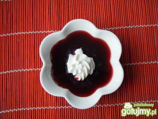 Galaretka z czerwonego wina
