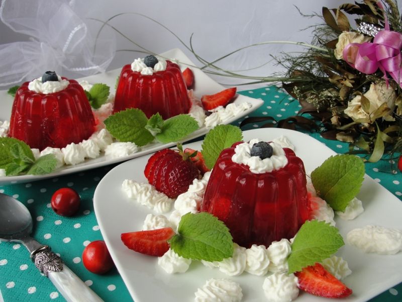 Galaretka z truskawkami Galaretka z truskawkami