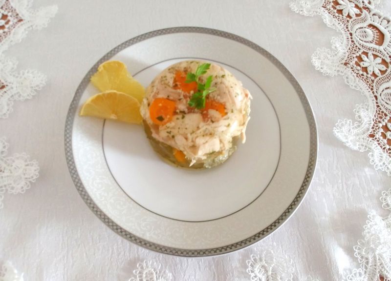Galaretki drobiowe z marchewką