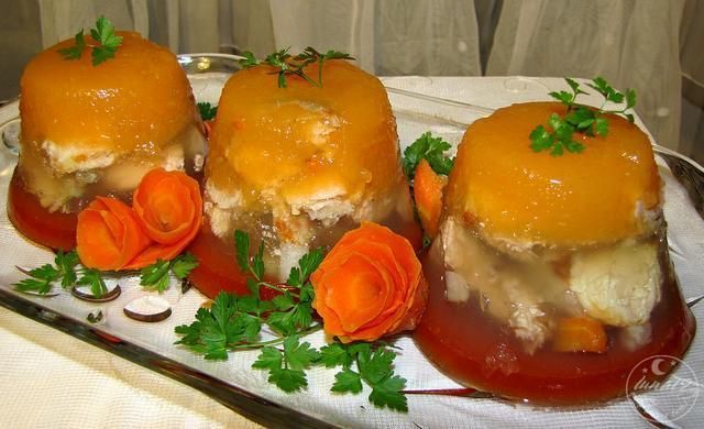 Galaretkowe dzwonki z łososiem