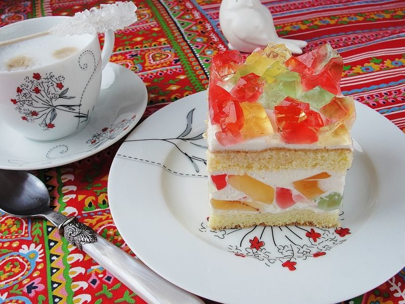 Galaretkowiec na biszkopcie