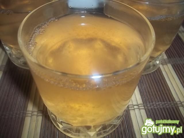 Galaretkowy kompot jabłkowy