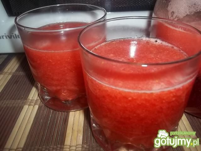 Galaretkowy napój truskawkowy Galaretkowy napój truskawkowy