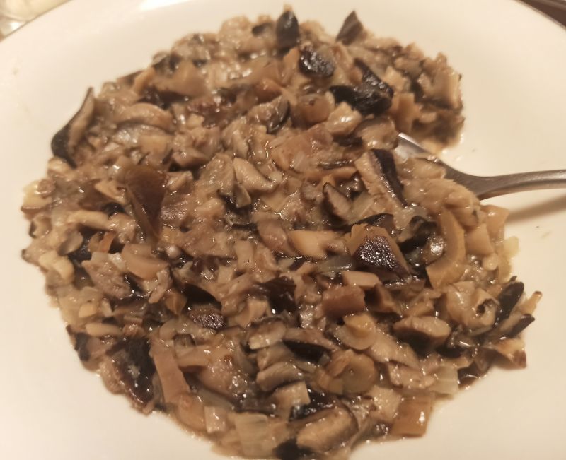 Gąski duszone z cebulką Gąski duszone z cebulką