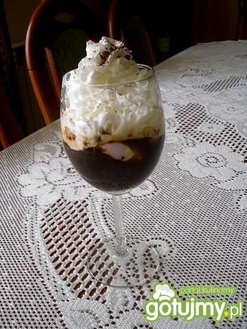 Gazowana kawa z lodami Gazowana kawa z lodami