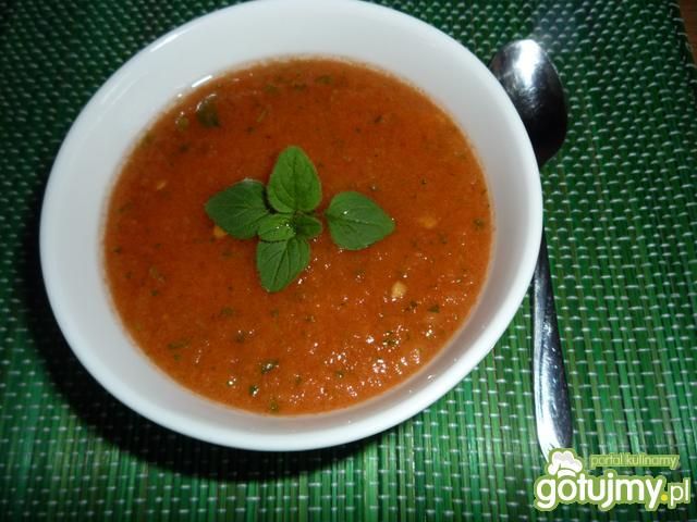 Gazpacho pomidorowe z bazylią i oregano  Gazpacho pomidorowe z bazylią i oregano