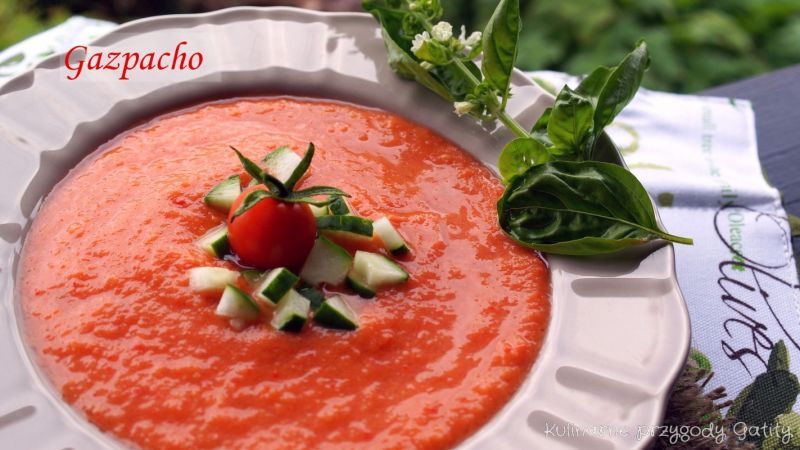 Gazpacho z pieczoną papryką Gazpacho z pieczoną papryką