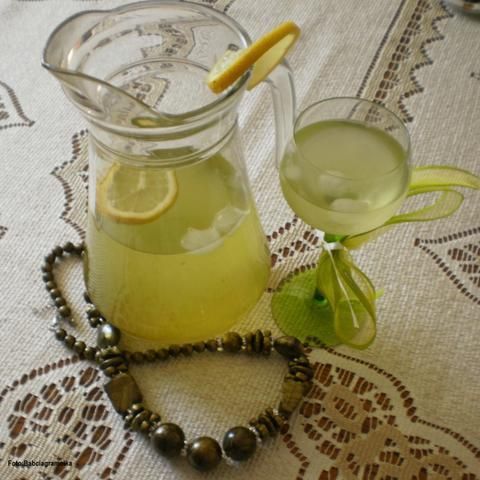 Genmaicha z lodem i cytryną :