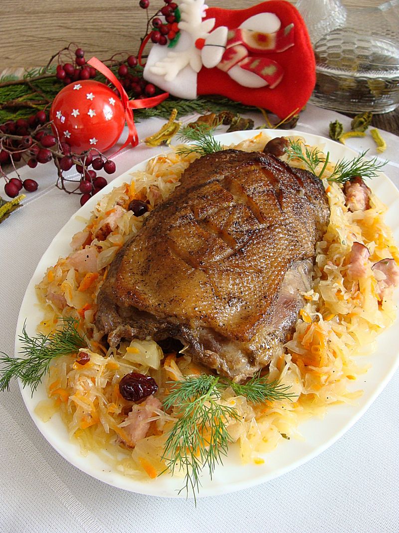 Gęś pieczona z kapustą kwaszoną na słodko