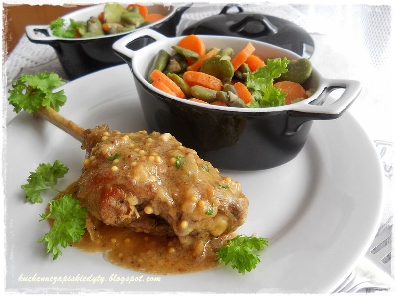 Gęsie nogi w sosie musztardowym