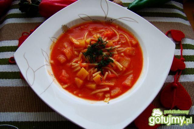 Gęsta pomidorowa z lubczykiem - Gęsta pomidorowa z lubczykiem -