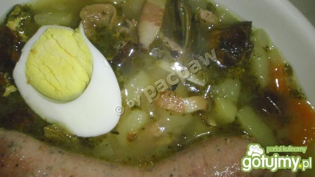 Gęsty żurek z suszonymi grzybkami